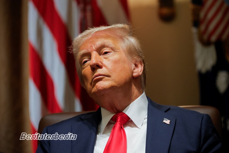 Perang Dagang Memanas: Presiden AS Donald Trump Kenakan Tarif 25 Persen untuk Mobil Impor Eropa, Uni Eropa Siap Balas?