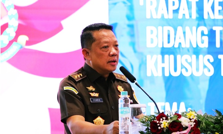 Kejaksaan Agung Sasar Impor Gula Era 2015-2016: Mantan Dirjen Kemendag Diperiksa Terkait Dugaan Korupsi