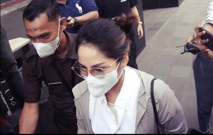 Windy Idol Dipanggil KPK Hari Ini Jadi Saksi: Terseret Kasus TPPU Eks Sekretaris MA Hasbi Hasan, Apa yang Digali Penyidik?
