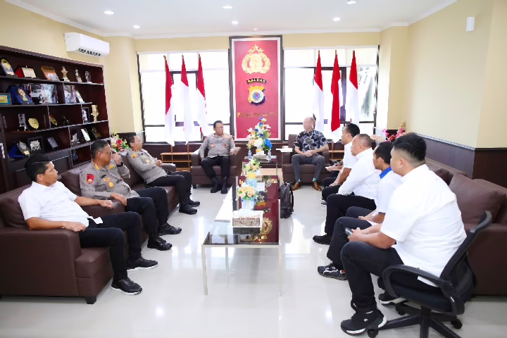 Kapolda Maluku dan AFP Bertindak: Ada Apa di Balik Pertemuan Penting Bahas Penyelundupan Orang Lintas Negara?