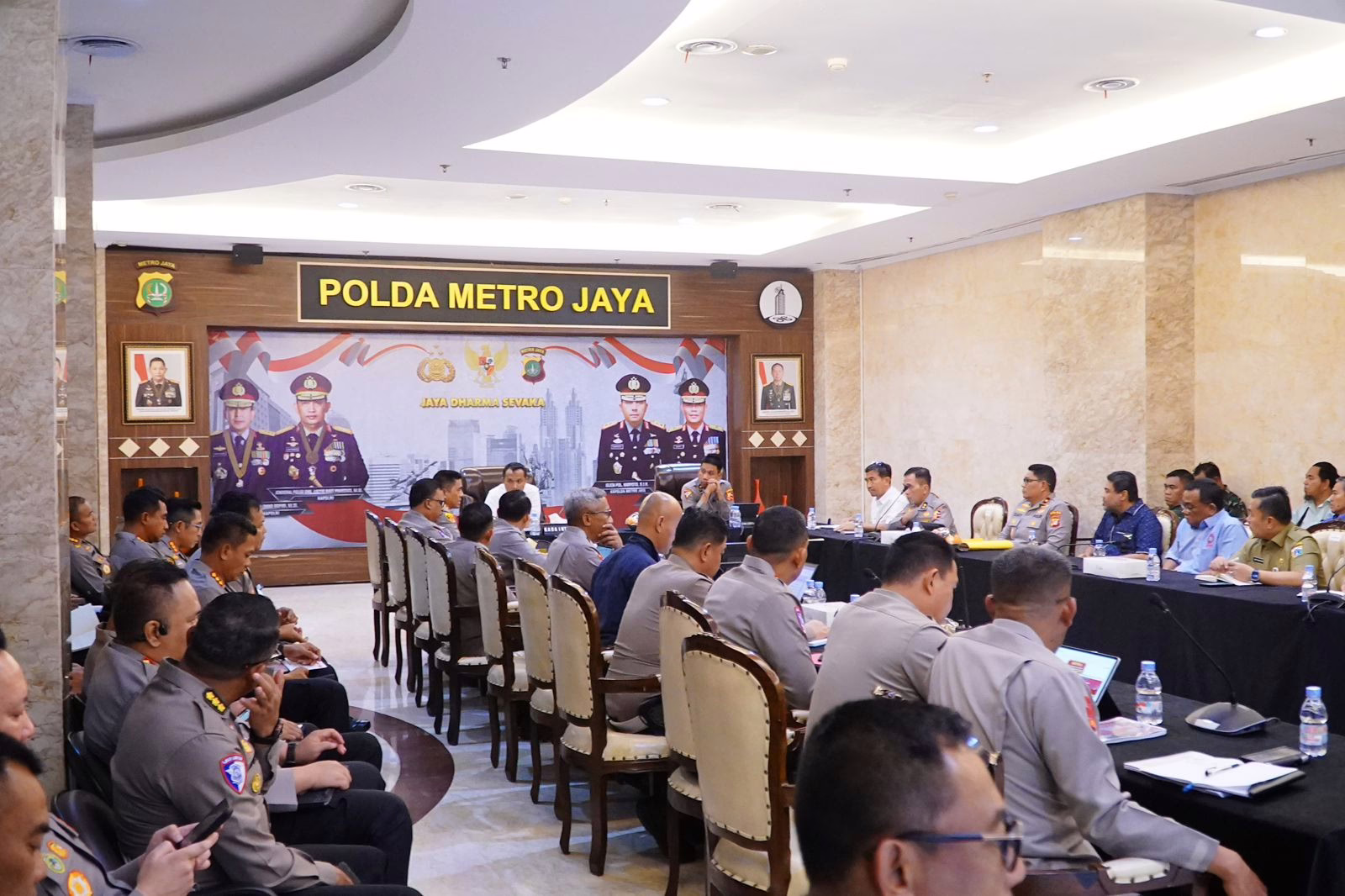 May Day Fiesta 2025 Dijaga Ketat: Polda Metro Jaya Gelar Rapat Koordinasi Pengamanan Besar-besaran