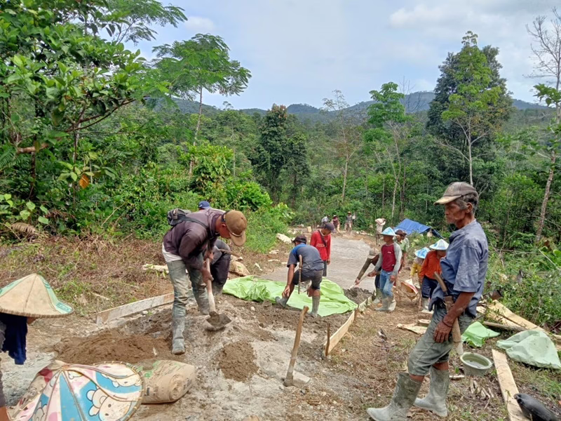 Proyek Infrastruktur Desa Wangunjaya: Material Diduga Tak Standar, Pekerja Tanpa Pelindung, Kemana Larinya Uang Rakyat?