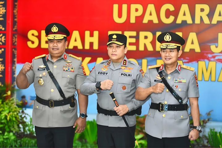 Upacara Khidmat di Polda Maluku, Tongkat Komando Wakapolda Resmi Beralih