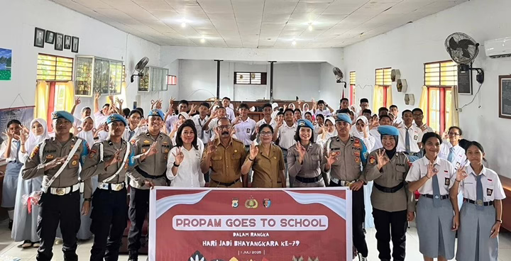 Sinergi Polri dan Sekolah: Polda Maluku Gelar Penyuluhan Anti Narkoba di SMA Negeri 3 Ambon Sambut Hari Bhayangkara